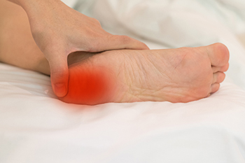 How Does the Plantar Fascia Become Damaged?